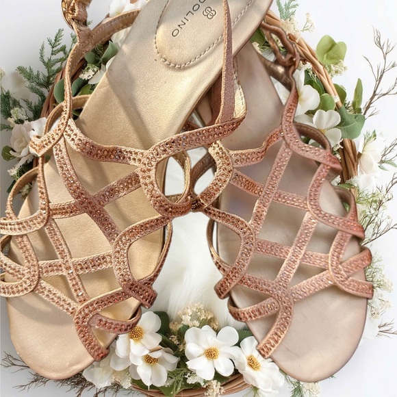 Bandolino Women’s Gold/Rose Tone Rhinestone Open Toe Sling Back Sandals Size 8M - Picture 7 of 12